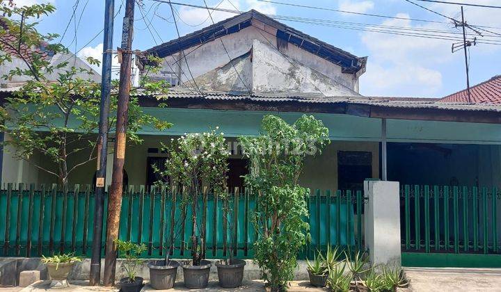 Rumah di Komplek Pemda Jl. Cikunir 1