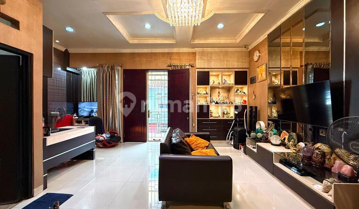 Rumah Mewah Tomang 2