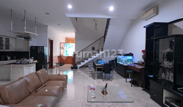 Beautiful Cideng House 2