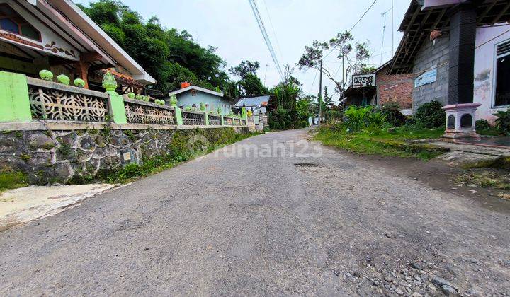 Rumah Dengan Halaman Luas di Blondo, Mungkid, Magelang 1