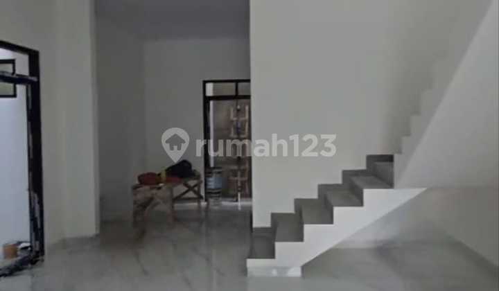 Rumah Villa Taman Meruya Brand New Ukuran 7 X 18
