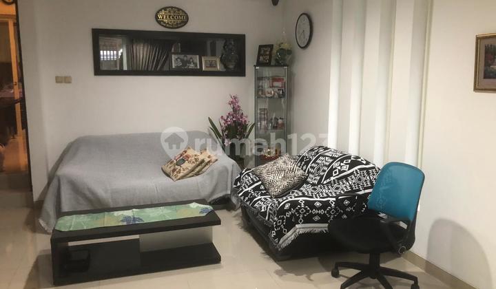 Rumah Pik Luas 132m² Split Level Furnished Bagus 2