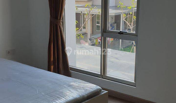 Rumah Golf Island PIK  New Disewakan Semi Furnished 