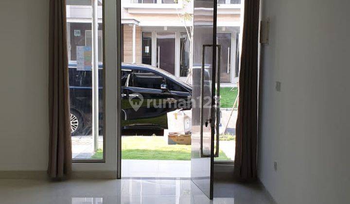 Rumah Golf Island PIK  New Disewakan Semi Furnished 