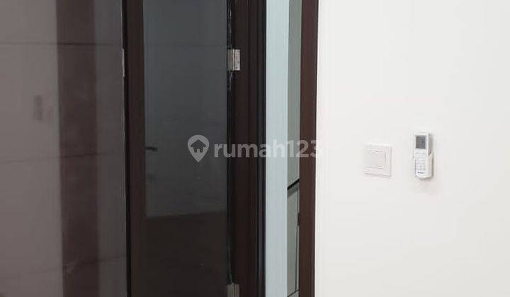 Rumah Golf Island PIK  New Disewakan Semi Furnished 