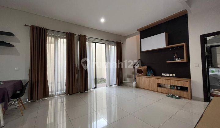 Rumah 2 Lantai di BSD Eminent Illustria Furnished Rapi Bagus  1