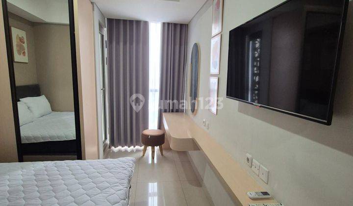 Apartemen 1 Bed Room Gold Coast Full Furnished Sea View 2