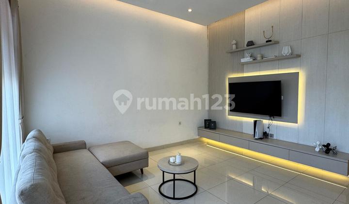 Rumah Pik Furnished Bagus 5 Lantai Hadap Timur