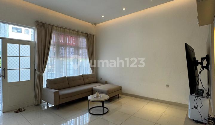 Rumah Pik Furnished Bagus 5 Lantai Hadap Timur 2