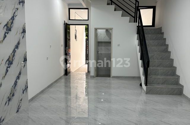 Rumah Brand New 2 Lantai Di Tanjung Duren Shm 