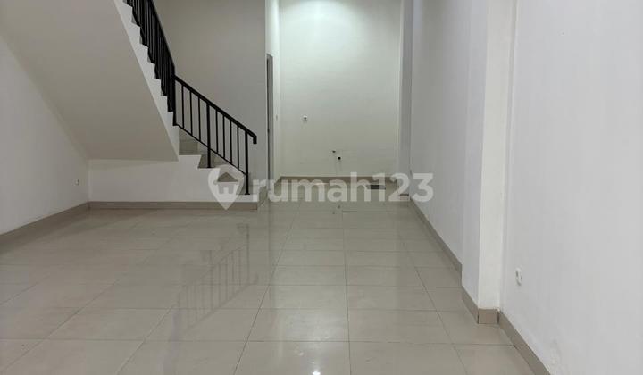 Ruko Green Lake City Gandeng Siap Usaha Sudah Rapi