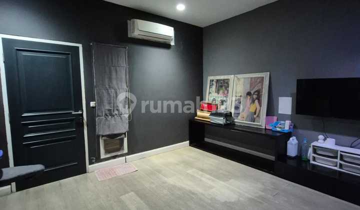Rumah Pluit Barat Masih Bagus Rapi Terenovasi 3 Lantai  2