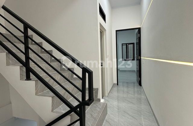 Rumah Brand New 2 Lantai Di Tanjung Duren Shm  2