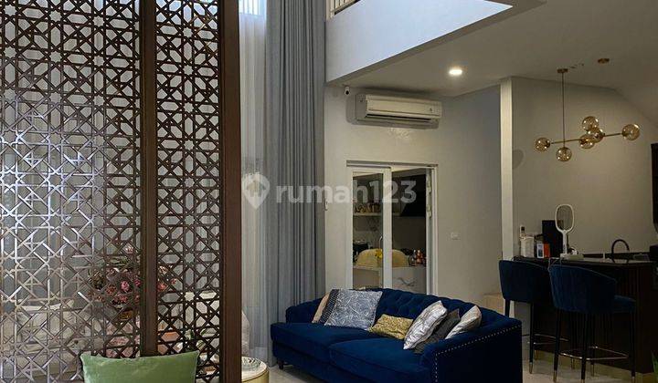 Rumah Riviera At Puri Siap Huni Full Furnish Bagus Dan Rapi  2