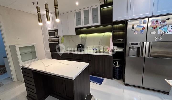 Apartemen Regatta Disewakan Full Furnished Lantai Sedang Sea View 2