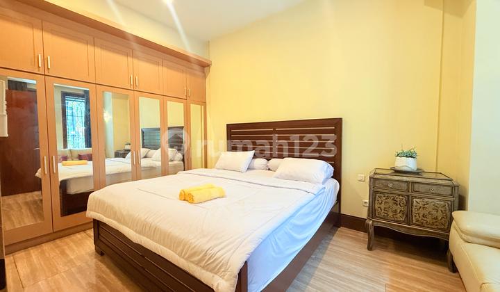 Rumah Siap Huni, Depanya Area Hijau Rumah Siap Huni, Depanya Area Hijau