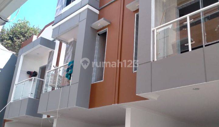 rumah di cempaka putih barat xx belakang Arcici Jakarta pusat 12