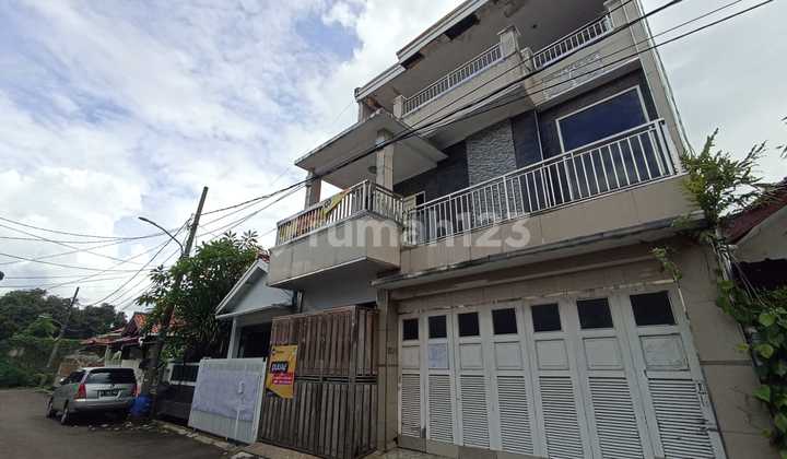 House For Sale In Griya Telkom Ciputat Tangsel