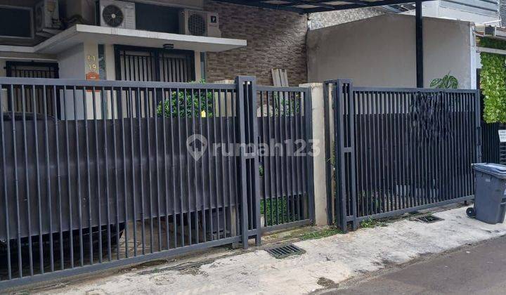 Rumah 2 Lantai Di Griya Loka Bsd Tangerang Selatan 2