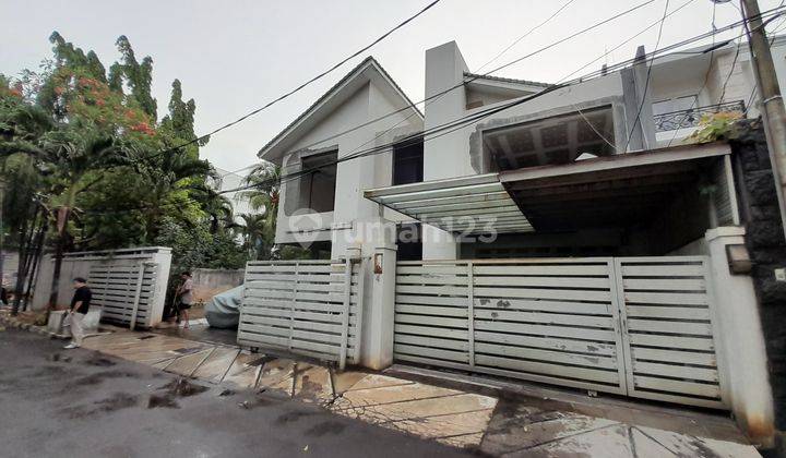 Rumah Dijual Di Patal Senayan Jakarta Selatan 2