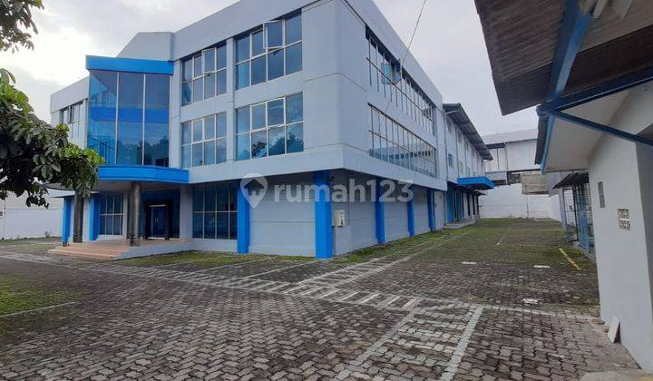 Dijual Murah Gedung Kantor 3 Lantai Dan Gudang Strategis Bagus di Tengah Kota Malang 1