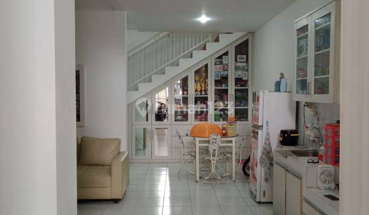 Dijual Rumah Cantik Murah Strategis di Ciwulan Purwantoro Blimbing Malang 9