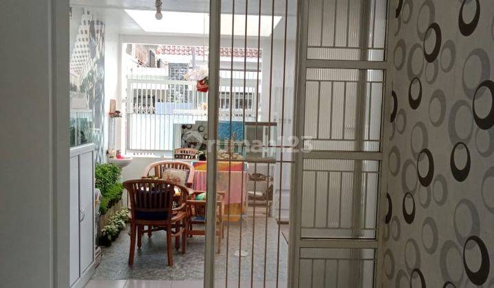 Dijual Rumah Cantik Murah Strategis di Ciwulan Purwantoro Blimbing Malang 11