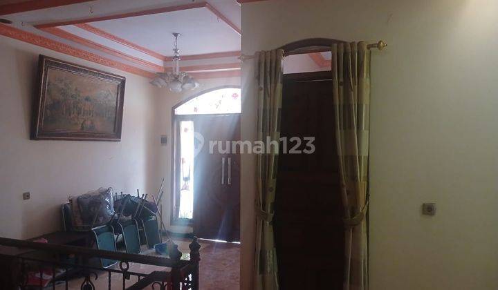 Rumah 2 Lantai Bagus Furnished Sertifikat Hak Milik di Bintaro Sektor 1
, Jakarta Selatan 2