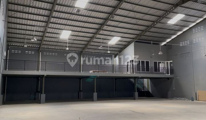 For Rent 2-Story Warehouse