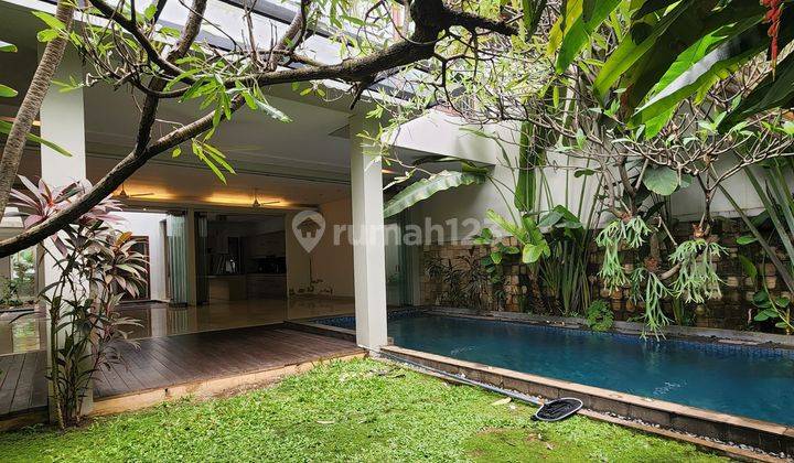 Dijual Rumah Kemang Modern Tropical Siap Huni 1