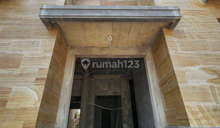 Dijual Rumah Lebak Bulus Strategis Dekat Onebell Park Mall 2