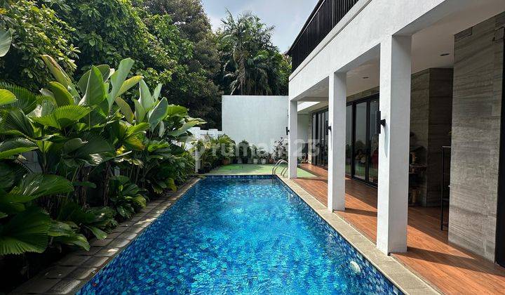 Dijual Kemang Townhouse Modern Tropical Design 2