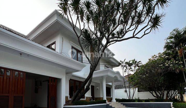 DIJUAL RUMAH CANTIK LOKASI STRATEGIS KEMANG SELATAN 1