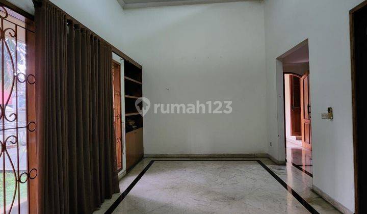 DIJUAL RUMAH KEBAYORAN BARU - GANDARIA DEKAT STASIUN MRT 2