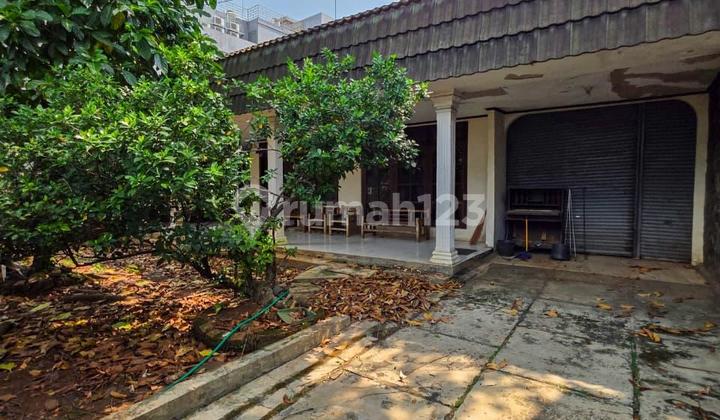 Dijual Rumah Tua Hitung Tanah Kebayoran Baru Komersial