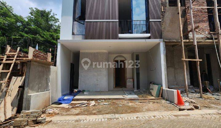 Dijual Lebak Bulus Townhouse Brand New Lokasi Strategis 2