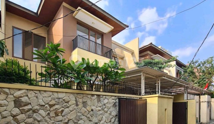 Dijual Rumah Minimalis Tropis Kemang Sangat Terawat Siap Pakai Dijual Rumah Minimalis Tropis Kemang Sangat Terawat Siap Pakai