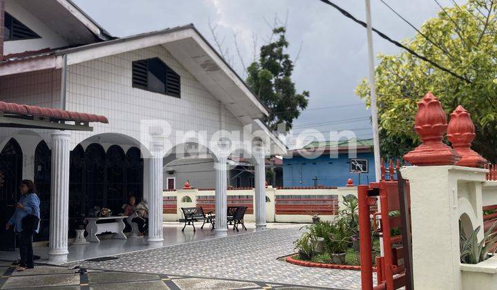 Rumah Mewah Posisi Hook dan Luas Full Furnish di Area Sudirman 1