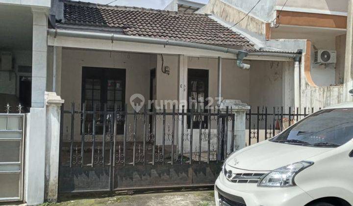 Rumah Minimalis, Dekat Tol Jagorawi, Murah Meriah di Bsi 1