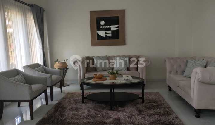 Rumah Mewah Super Luas, Dalam Cluster di Bnr 5