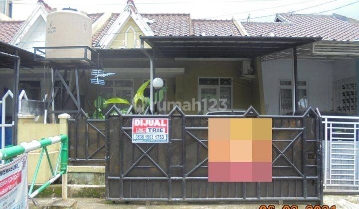 Rumah Minimalis, Tengah Kota, Murah Meriah di Taman Yasmin 1