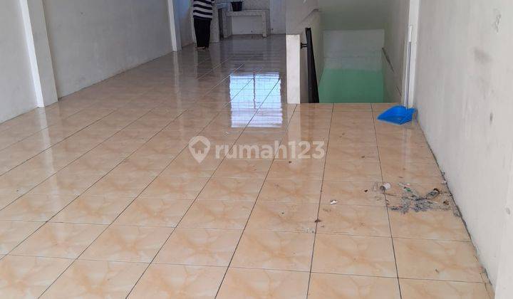 Ruko 3 Lantai, Cocok Untuk Kantor Atau Tempat Usaha di Loji 2