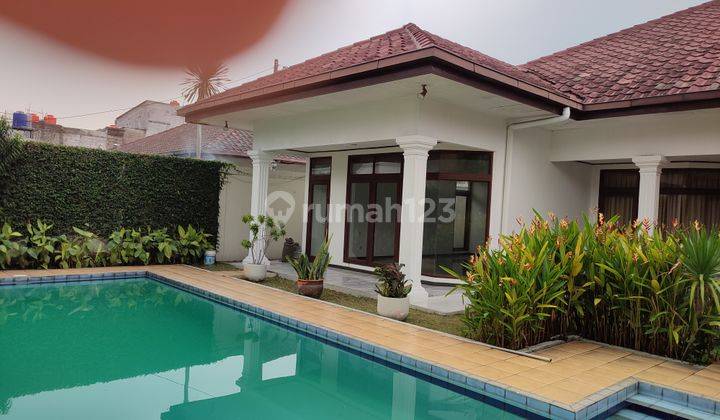  Rumah 1 Lantai Dg Pool Ada 3 Rumah di Area Cipete Kebayoran Baru 2