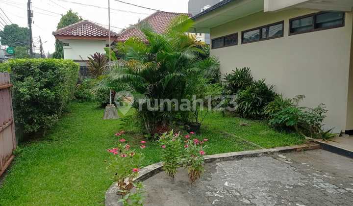 Rumah Lama 1Lantai Dekat ke Jl Ciputat Raya dan Tanah Kusir