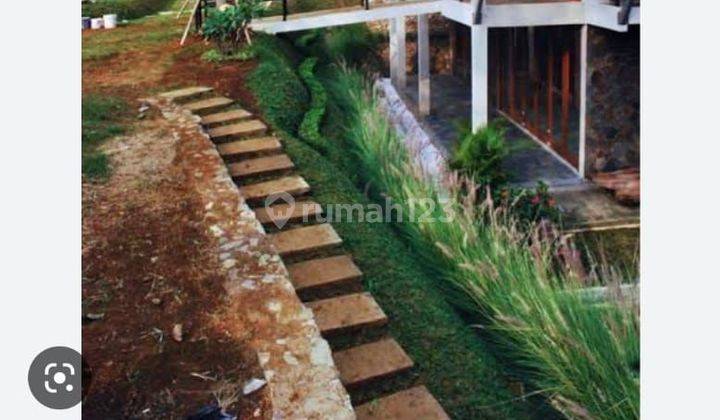  Villa 2lantai dg halaman yang luas di daerah Cibulakan Lembang Bandung 2