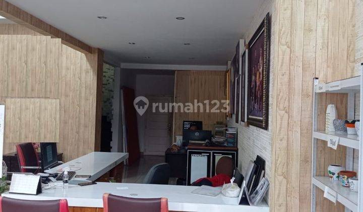 Gedung 2,5lantai Di Jalan bintaro utama Lokasi Strategis 2