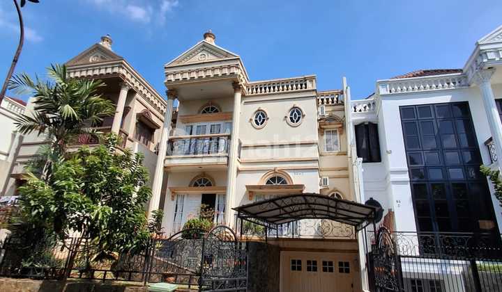 Dijual Rumah Citra Gran Cibubur Dua Lantai Klasik Design Cluster Premium Dijual Rumah Citra Gran Cibubur Dua Lantai Klasik Design Cluster Premium