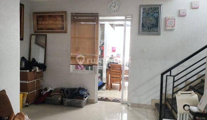 Rumah Dijual Metland Transyogi Dua Lantai Siap Huni 2