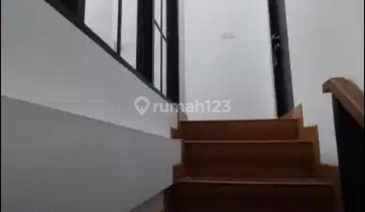 Rumah di Tanah kusir jakarta selatan furnish 2 Lantai SHM 2