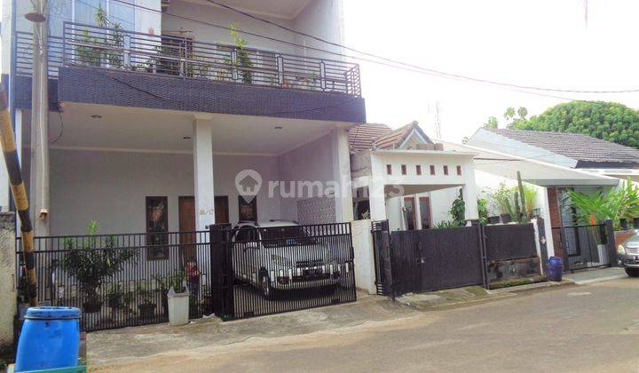 Rumah di Bukit golf riverside cibubur jual cepat SHM 2 Lantai dekat akses toll 1